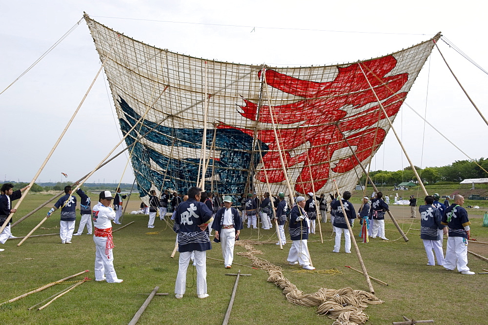 Sagami Kite Festival which boasts the largest kite in Japan at over 14  meters square and 1000 kg in weight, Sagamihara, Kanagawa, Japan, Asia