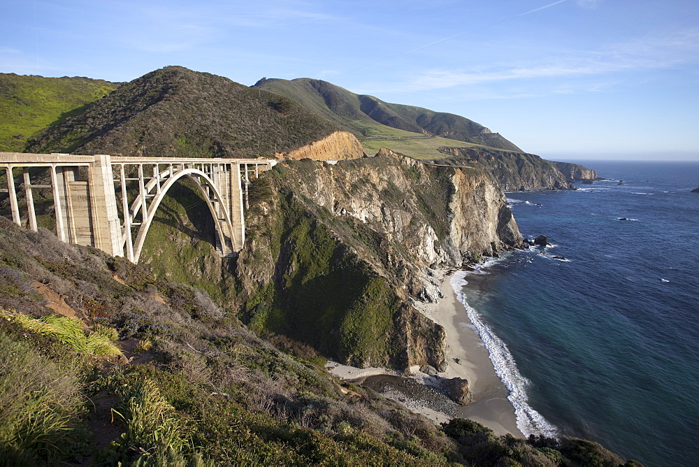 Bixby Bridge, along Highway 1 north of Big Sur, California, United States of America, North America