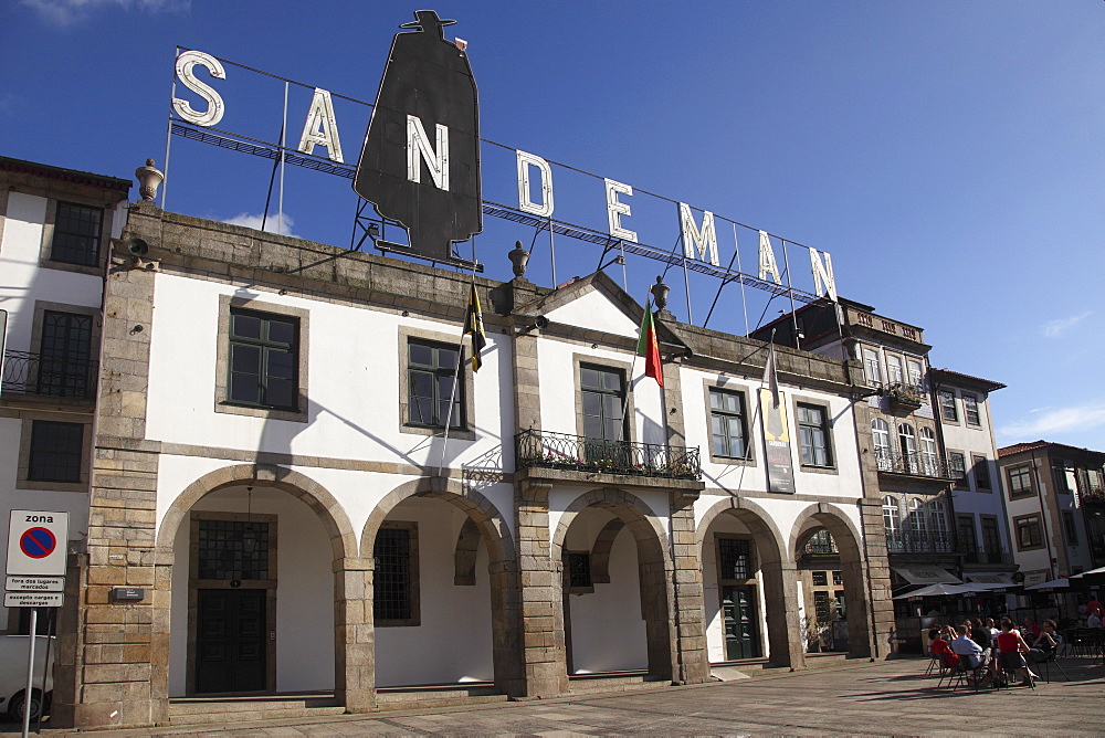 Sandeman Port Wine Lodge, Vila Nova de Gaia, Porto, Douro, Portugal, Europe