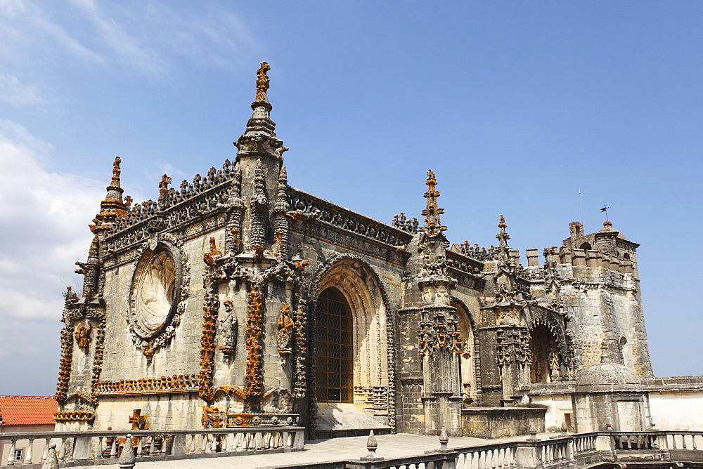 Manueline style Chapterhouse, Convent of Christ (Convento de Cristo), UNESCO World Heritage Site, Tomar, Ribatejo, Portugal, Europe