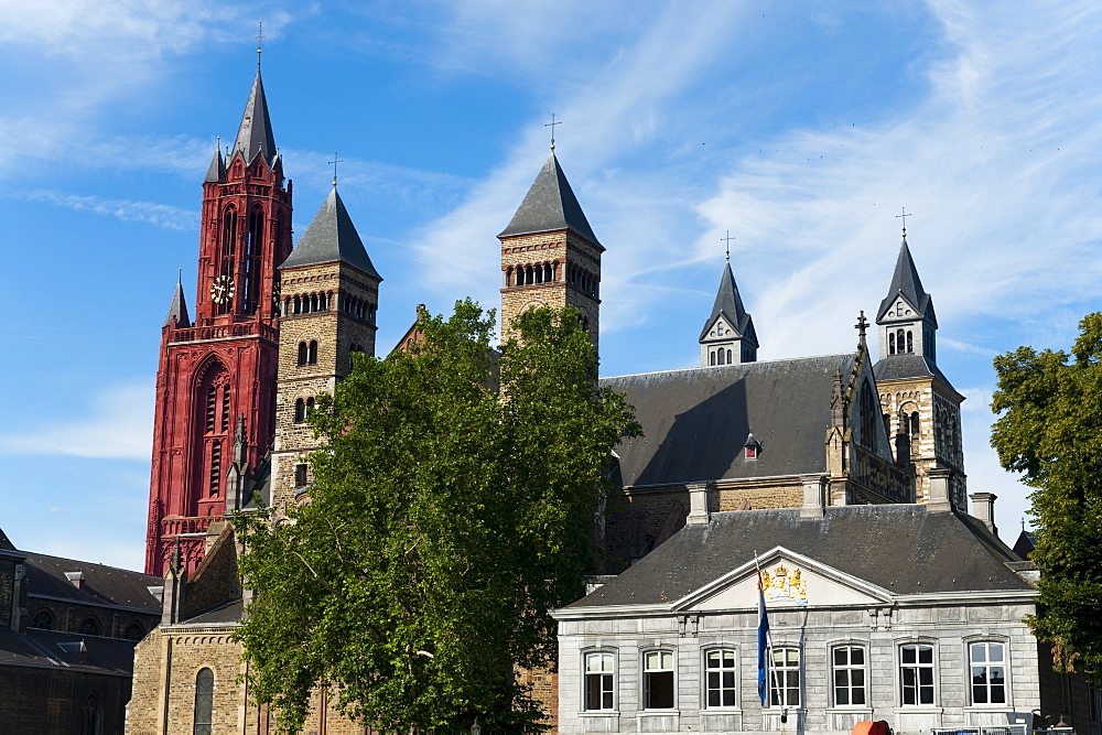 Sint Janskerk (St. John's Church), Sint Servaasbasiliek (St. Servatius Basilica) and Hoofdwacht (Guardhouse) seen from Vrijthof Square, Maastricht, Limburg, The Netherlands, Europe