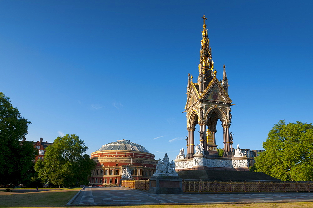 Royal Albert Hall and Albert Memorial, Kensington, London, England, United Kingdom, Europe