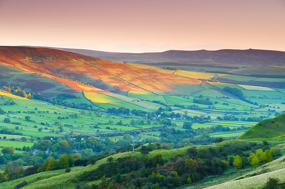 Vale of Edale, Peak District National Park, Derbyshire, England