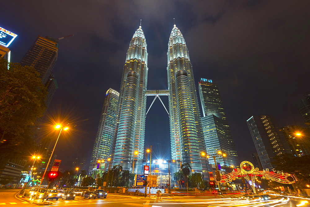 Petronas Towers, Kuala Lumpur, Malaysia, Southeast Asia, Asia