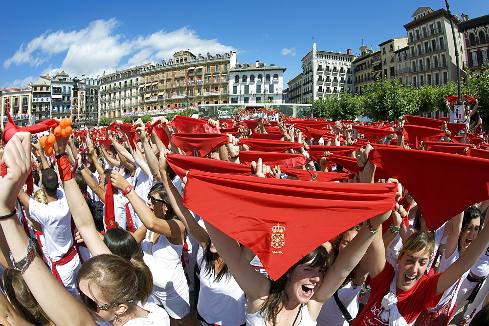 Crowds during the opening ceremony (chupinazo) of the festival of San Fermin (The Running of the Bulls), Pamplona, Navarra, Euskadi, Spain, Europe