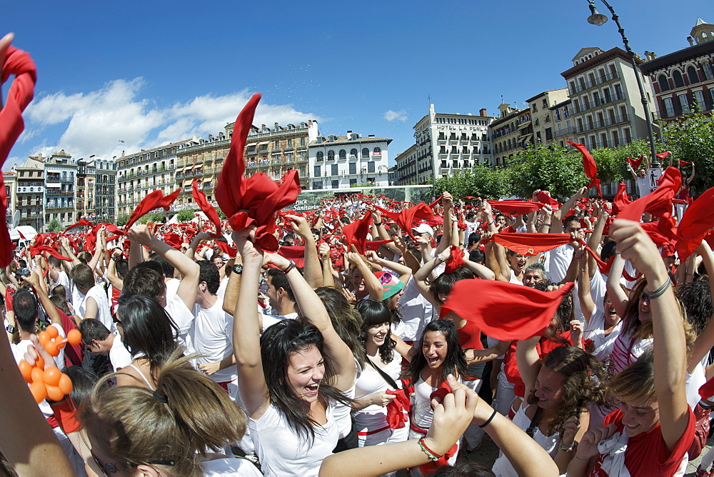 Crowds during the opening ceremony (chupinazo) of the festival of San Fermin (The Running of the Bulls), Pamplona, Navarra, Euskadi, Spain, Europe