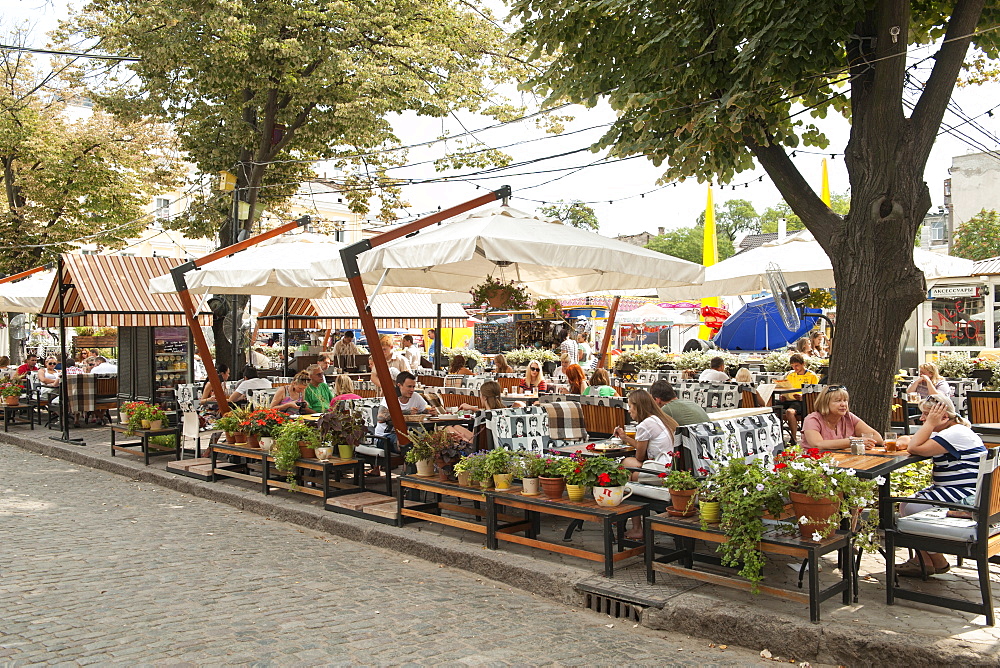 Cafes on Deribasovskaya street in Odessa, Ukraine, Europe