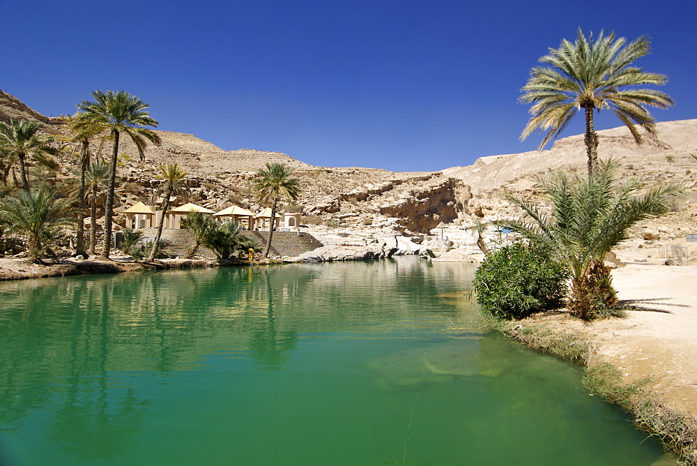 The turquoise pools of Wadi Bani Khalid in the eastern Hajar mountains (Al Hajar ash sharq) of the sultanate of Oman.