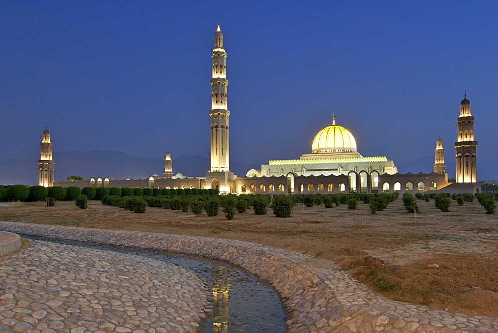 Dusk view of the Sultan Qaboos Grand Mosque in Muscat, the capital of Oman.