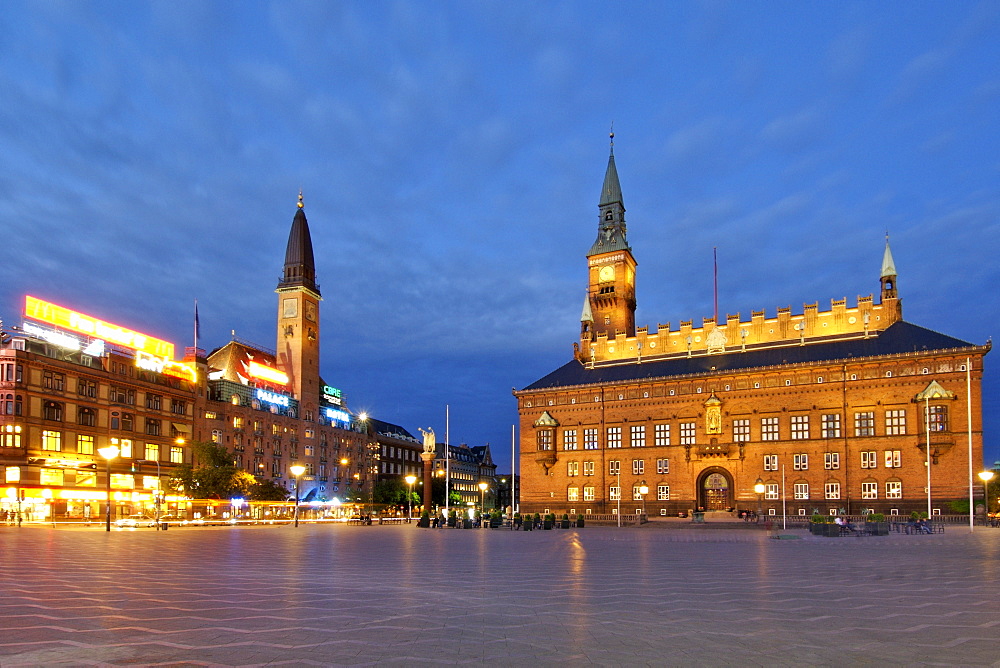 The Radhus Pladsen, city hall and square at dusk, Copenhagen, Denmark, Scandinavia, Europe