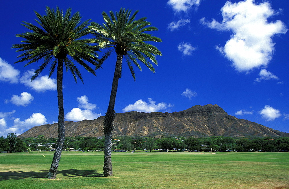 Waikiki, Oahu Island, 760ft Diamond Head, an extinct volcano and popular hike and viewpoint over Waikiki, the famous beach suburb, Hawaii, USAUSA.  HAWAII 