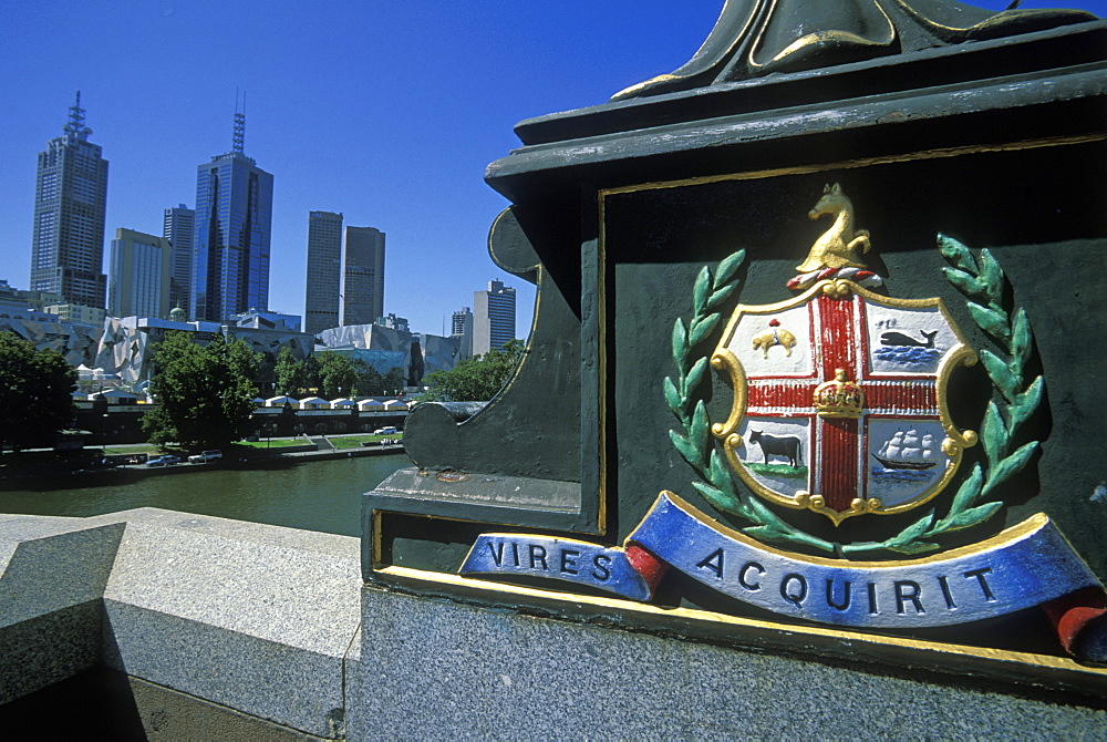 Princes Bridge over the River Yarra in the city centre, Melbourne, Victoria, Australia, Pacific