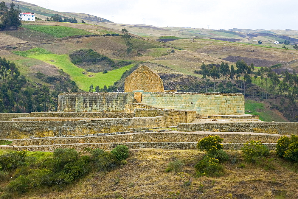 The Temple of the Sun, showing classic Inca mortar-less stonework and a trapezoidal doorway, at the most important Inca site in Ecuador, at elevation of 3230m, Ingapirca, Canar Province, Southern Highlands, Ecuador, South America