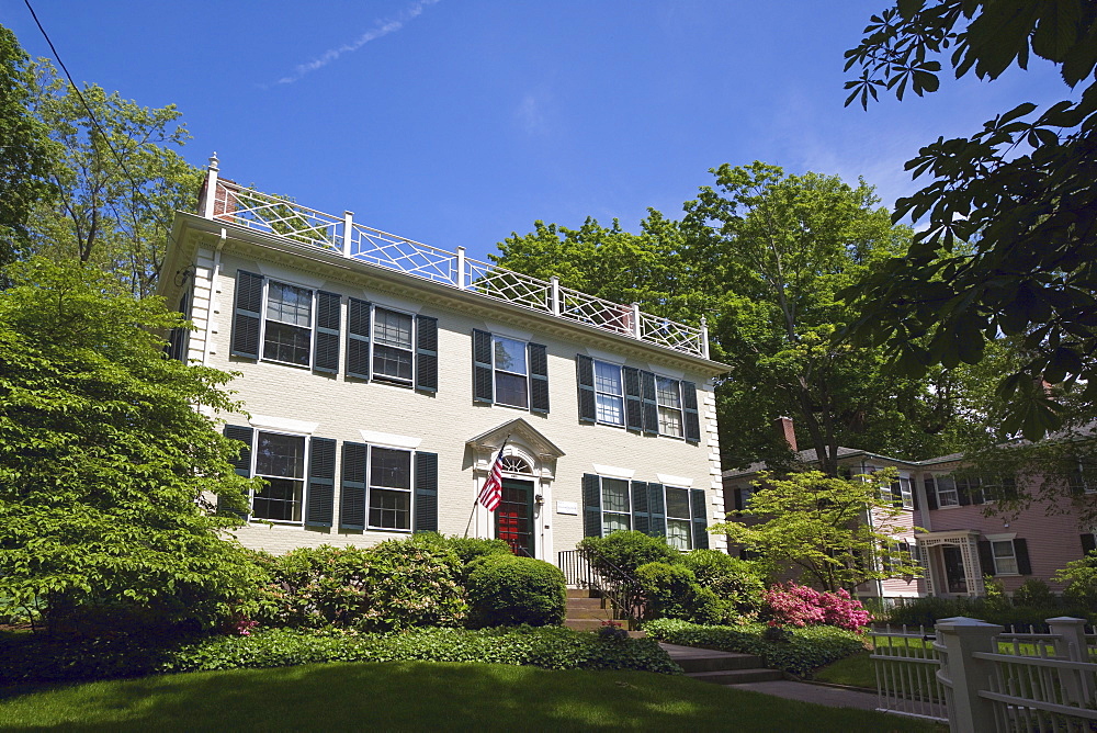 The Federal-style Collins House, designed by Russell Warren in 1785 for Charles Collins, Collector of the Port of Bristol, at 620 Hope Street in Bristol, Rhode Island, New England, United States of America, North America