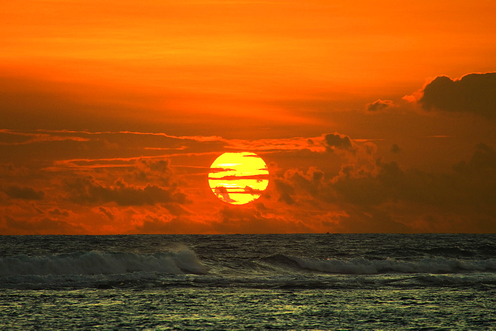 Sunset on the beautiful south coast at Mirissa, near Matara, Southern Province, Sri Lanka, Asia