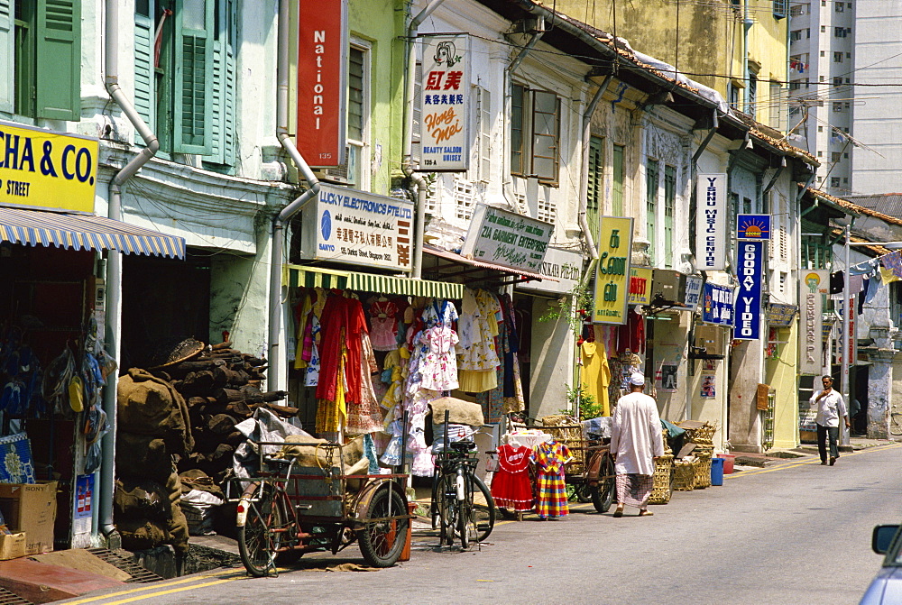 Street scene of shops and signs in Little India on Dunlop Street in the Indian quarter around Serangoon Road in Singapore, Southeast Asia, Asia