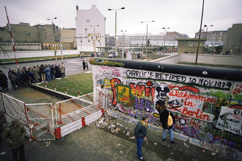 Checkpoint Charlie, border control, West Berlin, Berlin, Germany, Europe