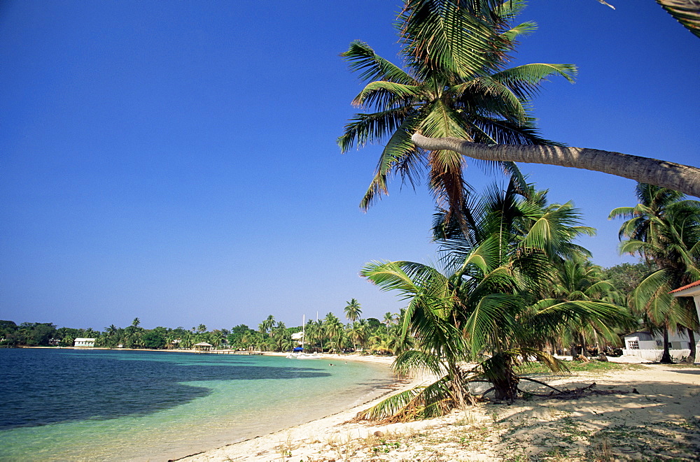 Beach at resort of West End, on Roatan, largest of the Bay Islands, Honduras, Caribbean, Central America