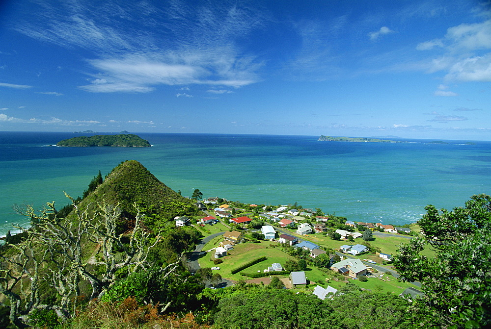 Looking east from Paku mountain, a lookout at Tairua on the east coast of the Coromandel Peninsula, South Auckland, North Island, New Zealand, Pacific