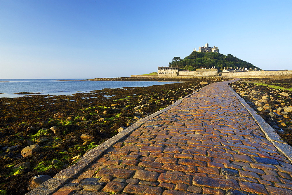 Causeway to St. Michaels Mount, Penzance, Cornwall, England, United Kingdom, Europe 