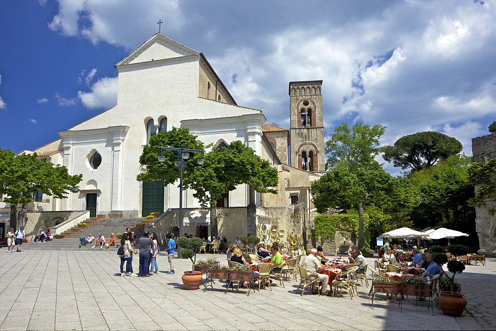 Piazza Del Duomo, Ravello, Amalfi Coast, UNESCO World Heritage Site, Campania, Italy, Europe