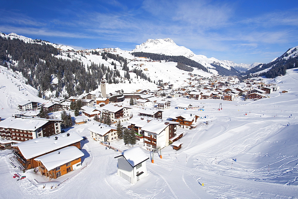 View of Lech from the Rufibahn in winter snow near St. Anton am Arlberg, Austrian Alps, Austria, Europe