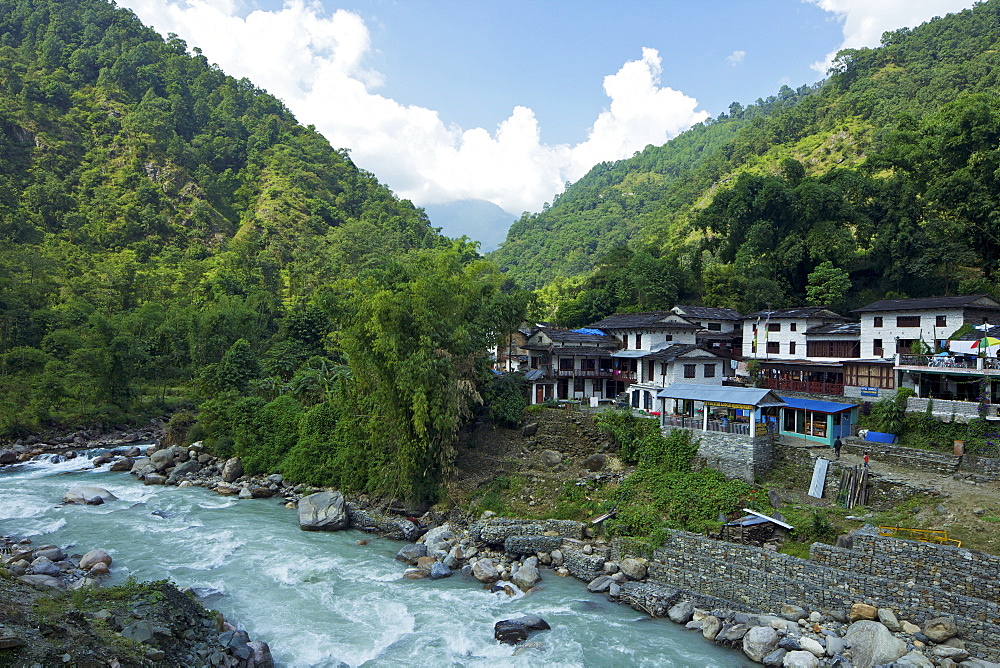 Birethanti village, and Modi River valley, Annapurna Sanctuary Region, Himalayas, Nepal, Asia