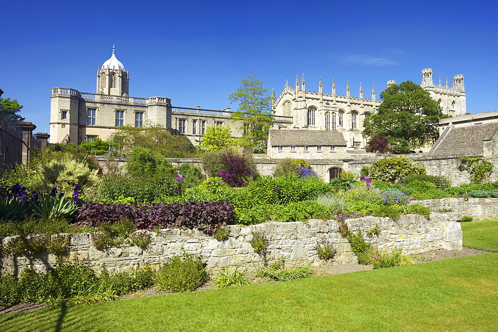 War Memorial Garden, Christ Church College, Oxford University, Oxford, England, United Kingdom, Europe