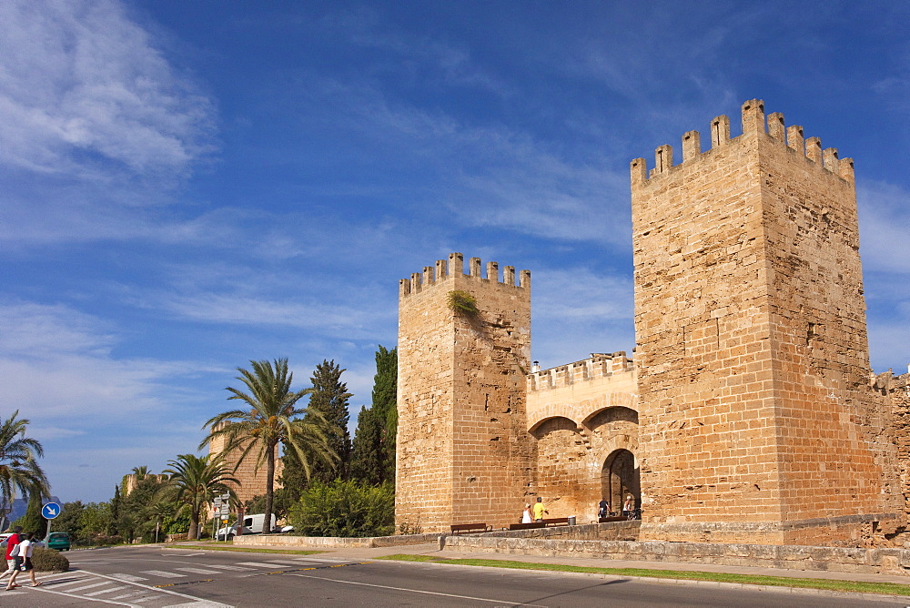 Old Town Gate and fortified walls, Alcudia, Majorca, Balearic Islands, Spain, Europe