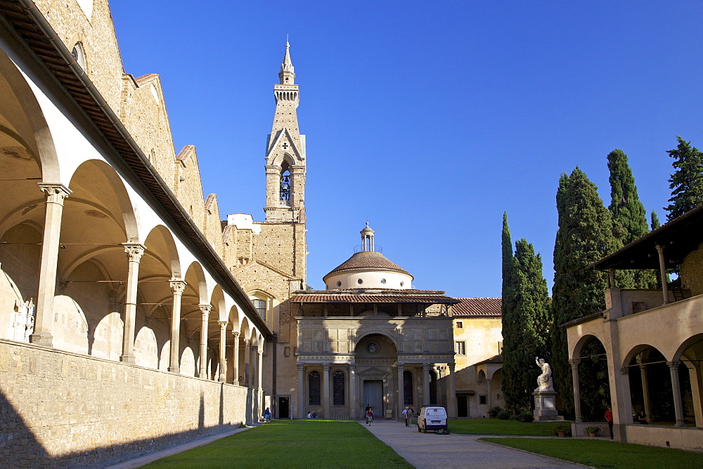 Pazzi Chapel and the cloisters, Basilica of Santa Croce, Florence, UNESCO World Heritage Site, Tuscany, Italy, Europe