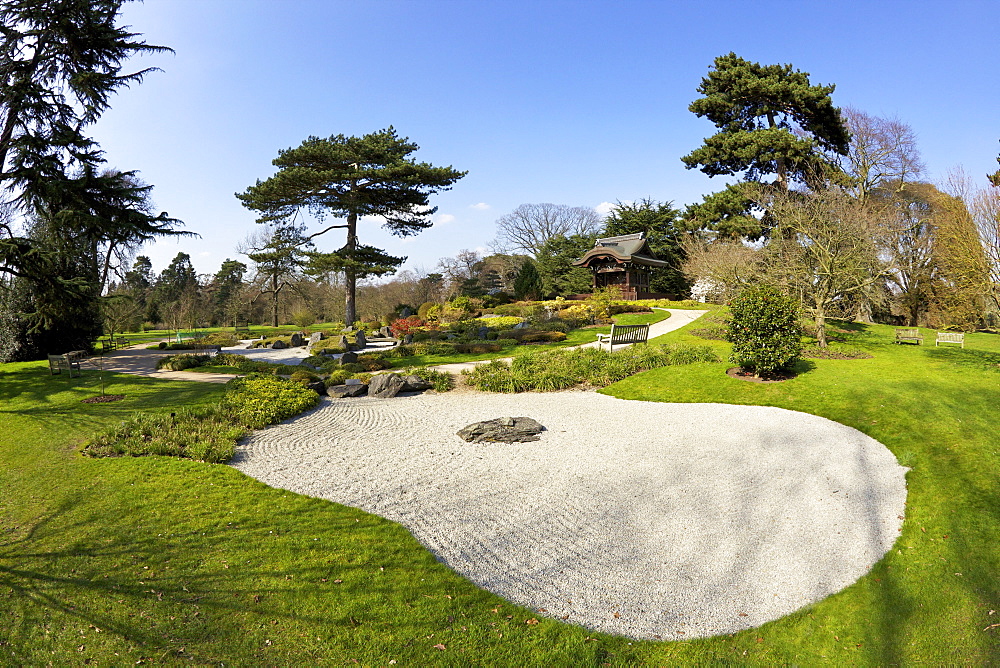 Japanese Gateway Chokushi-Mon, Gateway of Imperial Messenger, Royal Botanic Gardens, Kew, UNESCO World Heritage Site, London, England, United Kingdom, Europe