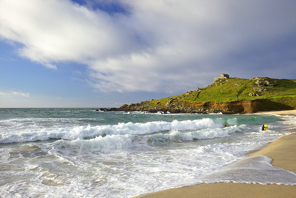 Summer evening sunshine on Porthmeor beach, St Ives, Cornwall, England, United Kingdom, Europe