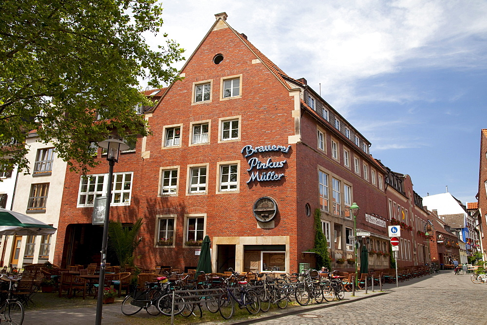 Brauerei Pinkus Mueller, brewery and restaurant, Kuhviertel area, Muenster, Muensterland, North Rhine-Westphalia, Germany, Europe