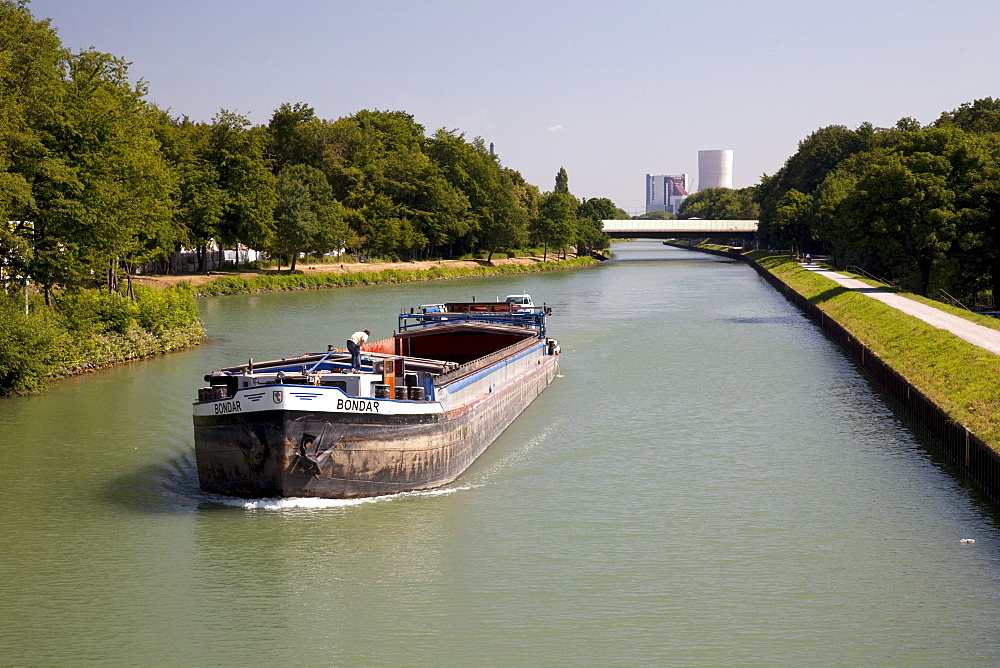 Cargo ship, Rhine?Herne Canal, Datteln, Ruhr area, North Rhine-Westphalia, Germany, Europe