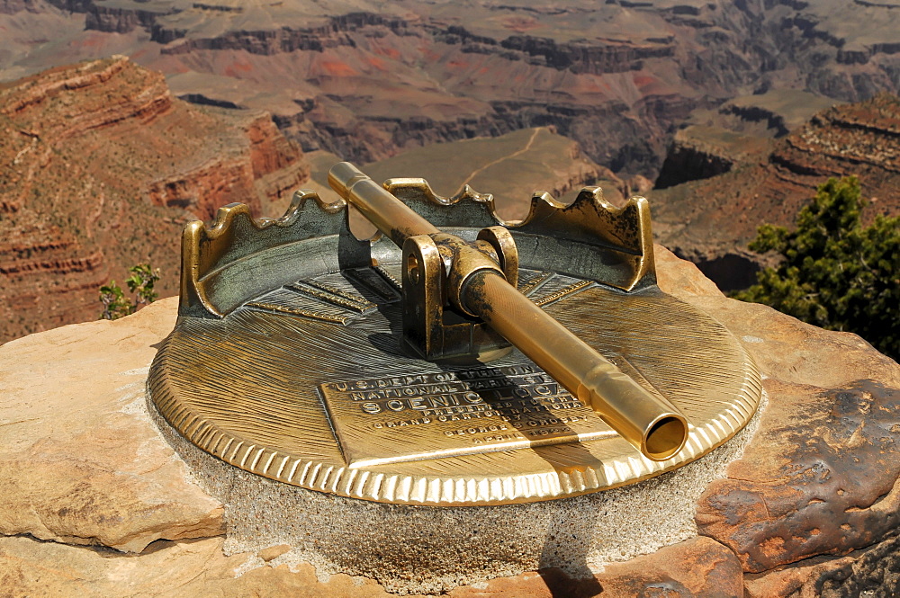 Field glass, Grand Canyon, Arizona, USA, North America