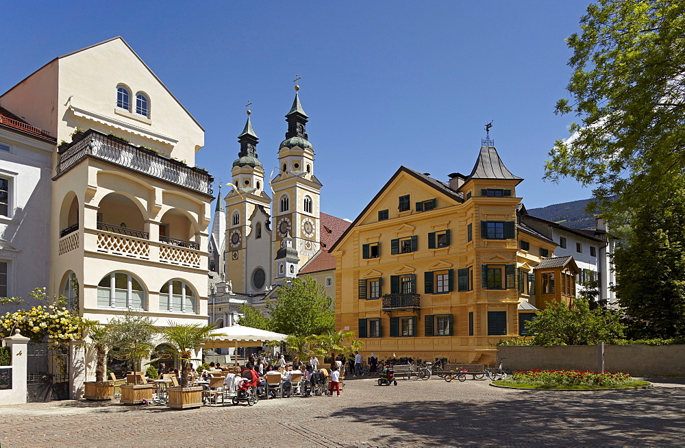 Dom Mariae Aufnahme in den Himmel und St. Kassian zu Brixen cathedral, old town, Brixen, South Tyrol, Italy, Europe