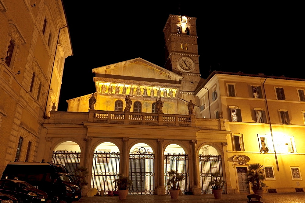 Basilica di Santa Maria in Trastevere by night, Trastevere ward, Rome, Latium, Italy, Europe