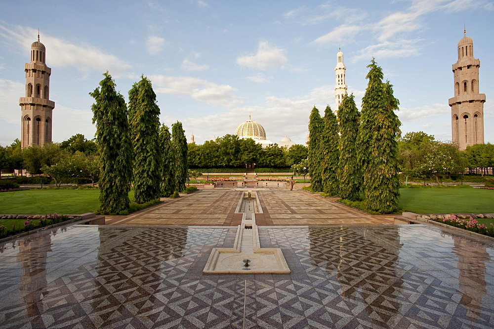 Inner garden of the Sultan Quaboos Grand Mosque, Capital Area, Oman, Middle East