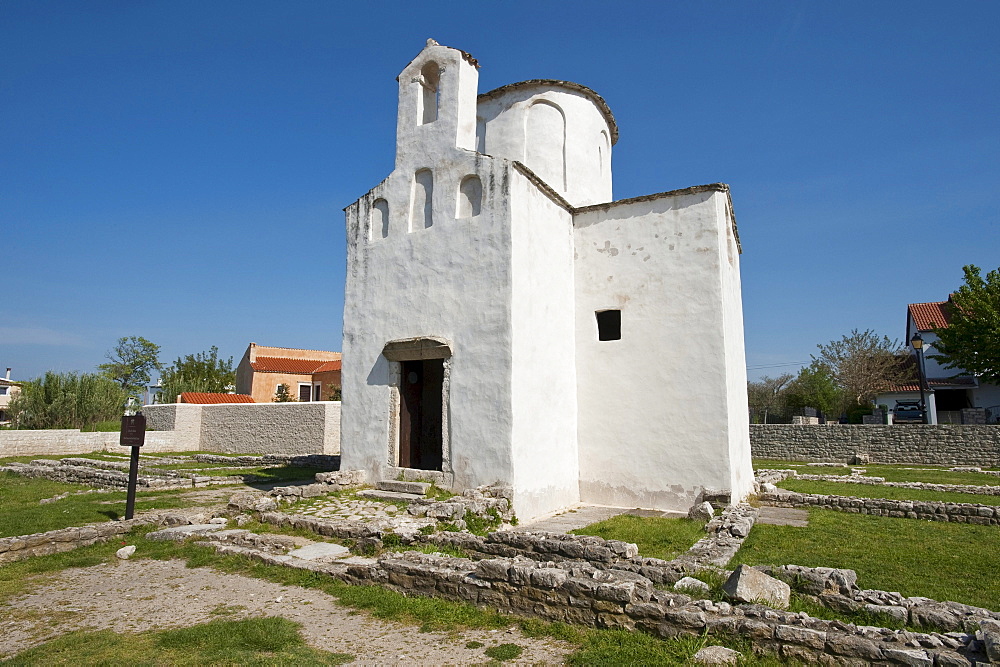 Church of the Holy Cross, Nin, Zadar County, Croatia, Europa