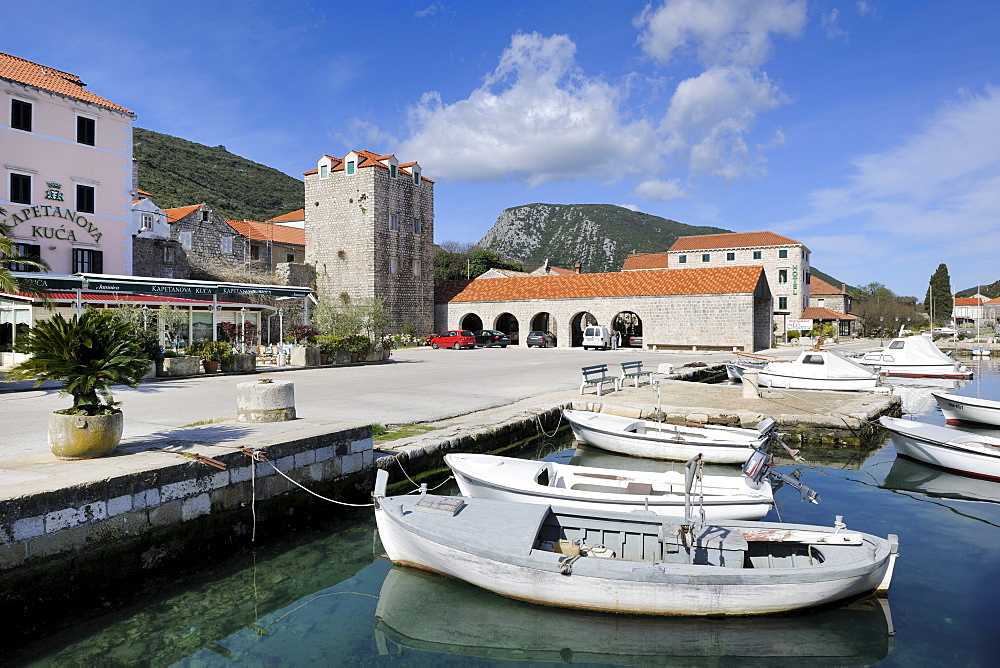 Small port of Mali Ston, Peljesac peninsula, Croatia, Europe