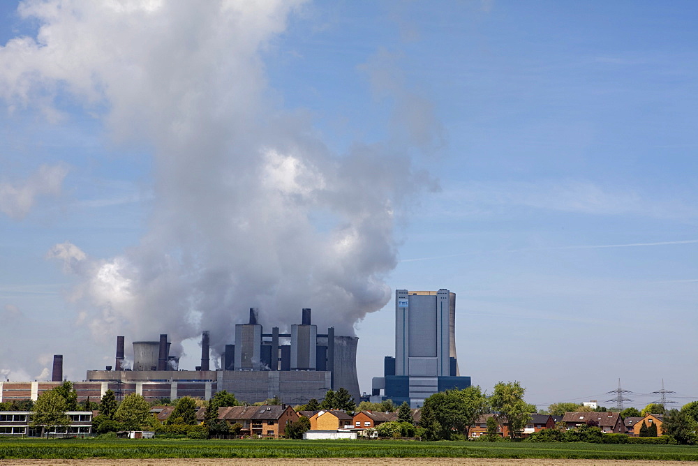 Niederaussem power plant, a lignite-powered base load power station operated by RWE PowerAG, in Bergheim-Niederaussem, Rhein-Erft-Kreis district, North Rhine-Westphalia, Germany, Europe