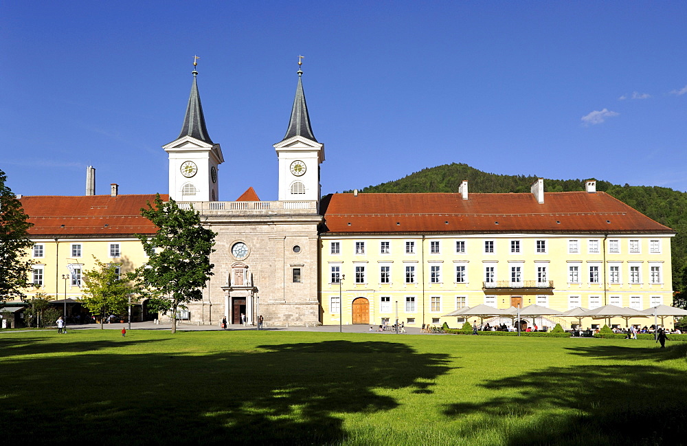 Herzoglich Bayerisches Brauhaus Tegernsee brewpub, former Benedictine monastery, Tegernsee, Upper Bavaria, Bavaria, Germany, Europe