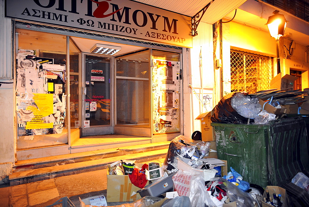 Night shot, piles of rubbish in Thessaloniki, Chalkidiki, Macedonia Greece, Europe