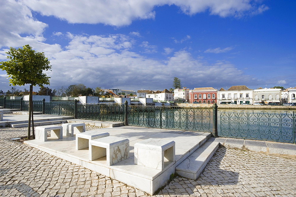 Ponte Romana, Roman bridge over the Rio Gilao river, Tavira, Algarve, Portugal, Europe