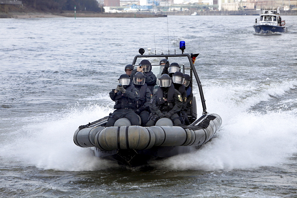 Special police unit operational rehearsal, accessing a passenger ship on the Rhine River, North Rhine-Westphalia, Germany, Europe