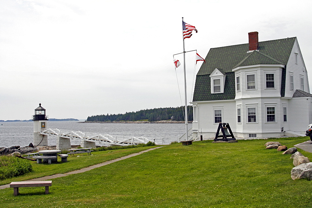 Marshall Point Lighthouse, Port Clyde, fishing village, Atlantic Ocean, Maine coast, New England, USA