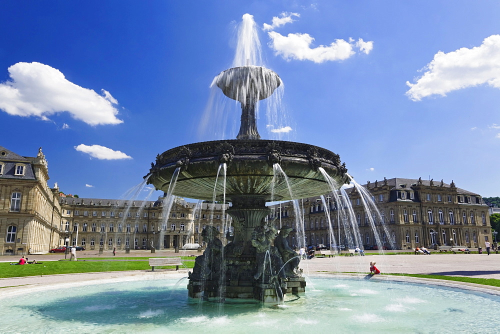 Fountain in front of Neuen Schloss Castle on Schlossplatz square, Stuttgart, Baden-Wuerttemberg, Germany, Europe