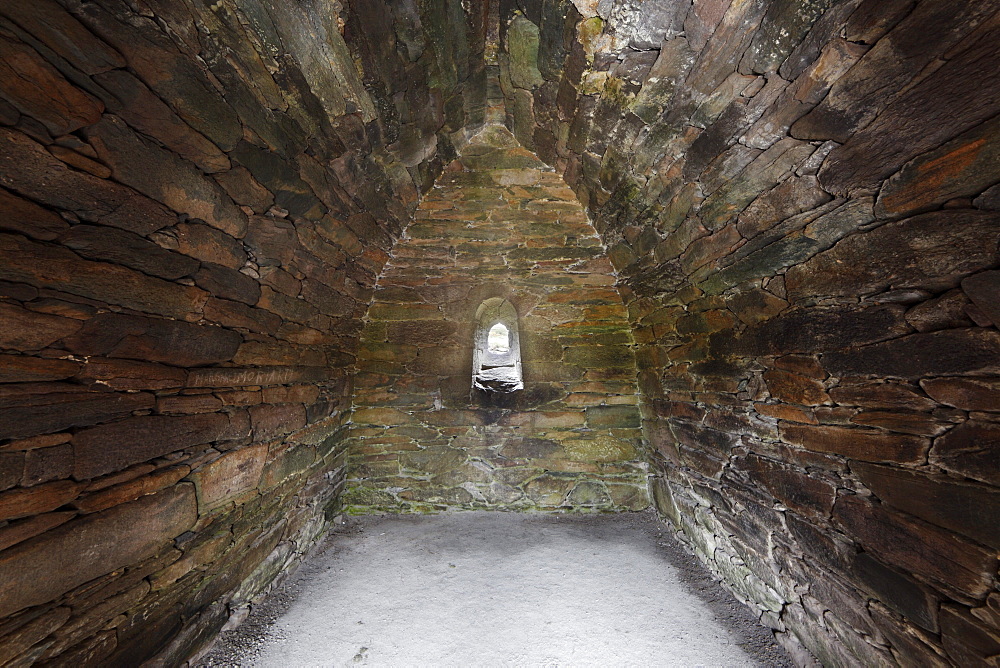 Interior view of the early Christian church, corbelled vault, Gallarus Oratory, Dingle Peninsula, County Kerry, Ireland, British Isles, Europe