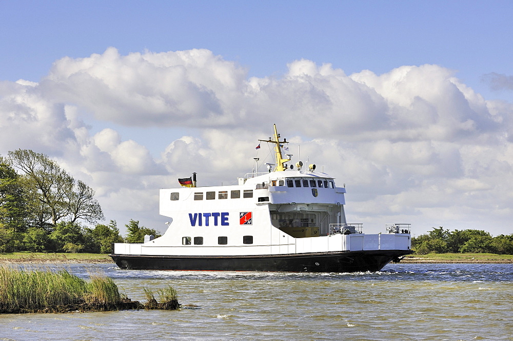 The ferry MF Vitte connects Ruegen Island with Hiddensee Island, district of Ruegen, Mecklenburg-Western Pomerania, Germany, Europa