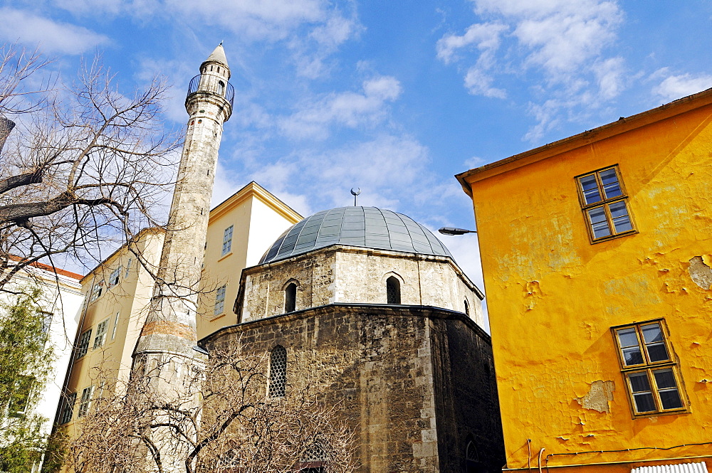 Mosque of Pasha Jakowali Hassan from the time of Turkish rule and its single minaret, Hungary, Pecs, European Capital of Culture 2010, Hungary, southern Hungary, Europe